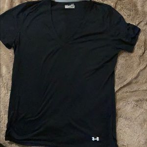 NWOT women’s Semi fitted Under Armour tee